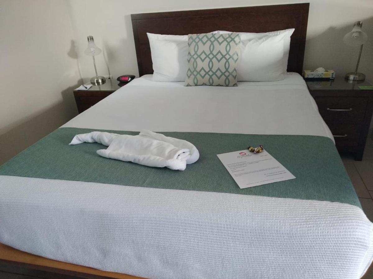 Bugambilias Suites Loreto  Exterior photo