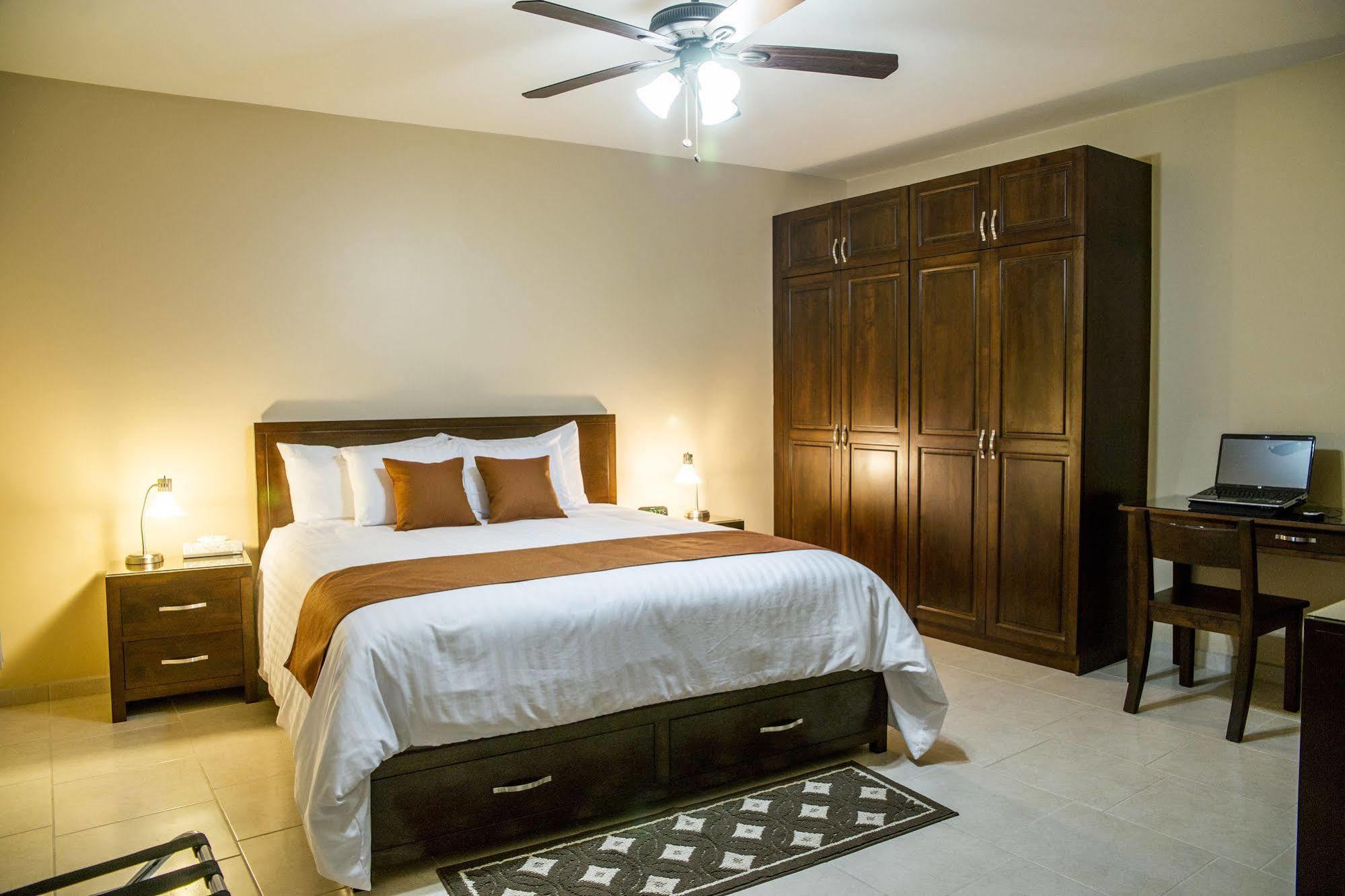 Bugambilias Suites Loreto  Exterior photo